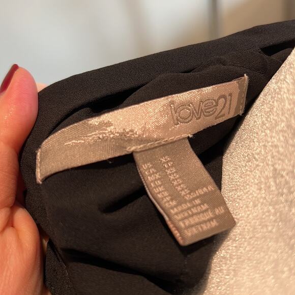 Forever 21 Black Blouse- Size XS - Picture 2 of 3